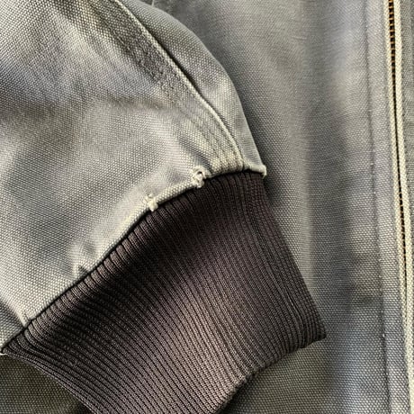 carharttアクティブジャケット