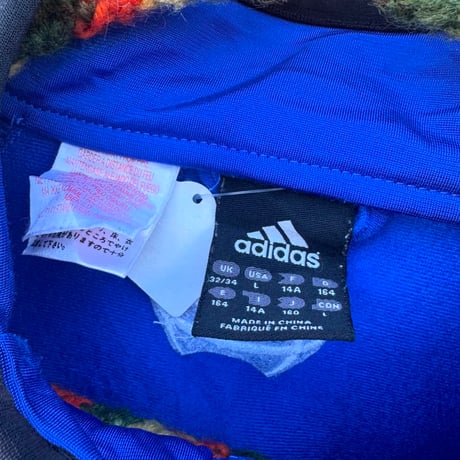 adidasトラックジャケット
