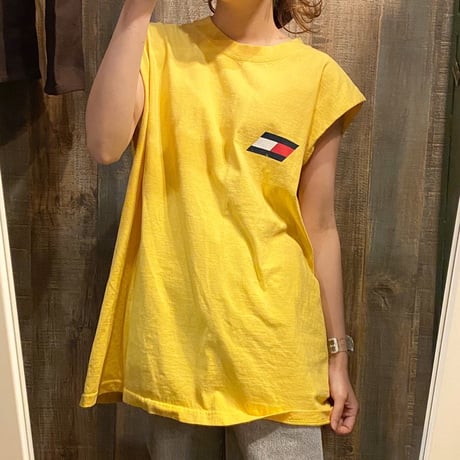 USA製 TOMMY HILFIGERノースリーブTシャツ