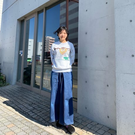 タズプリントスウェット