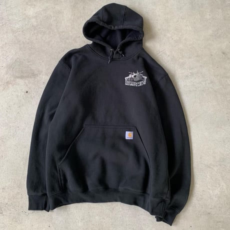 Carharttビッグパーカー