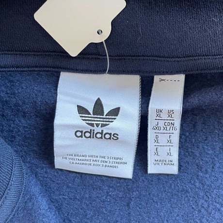 adidas ハーフジップパーカー