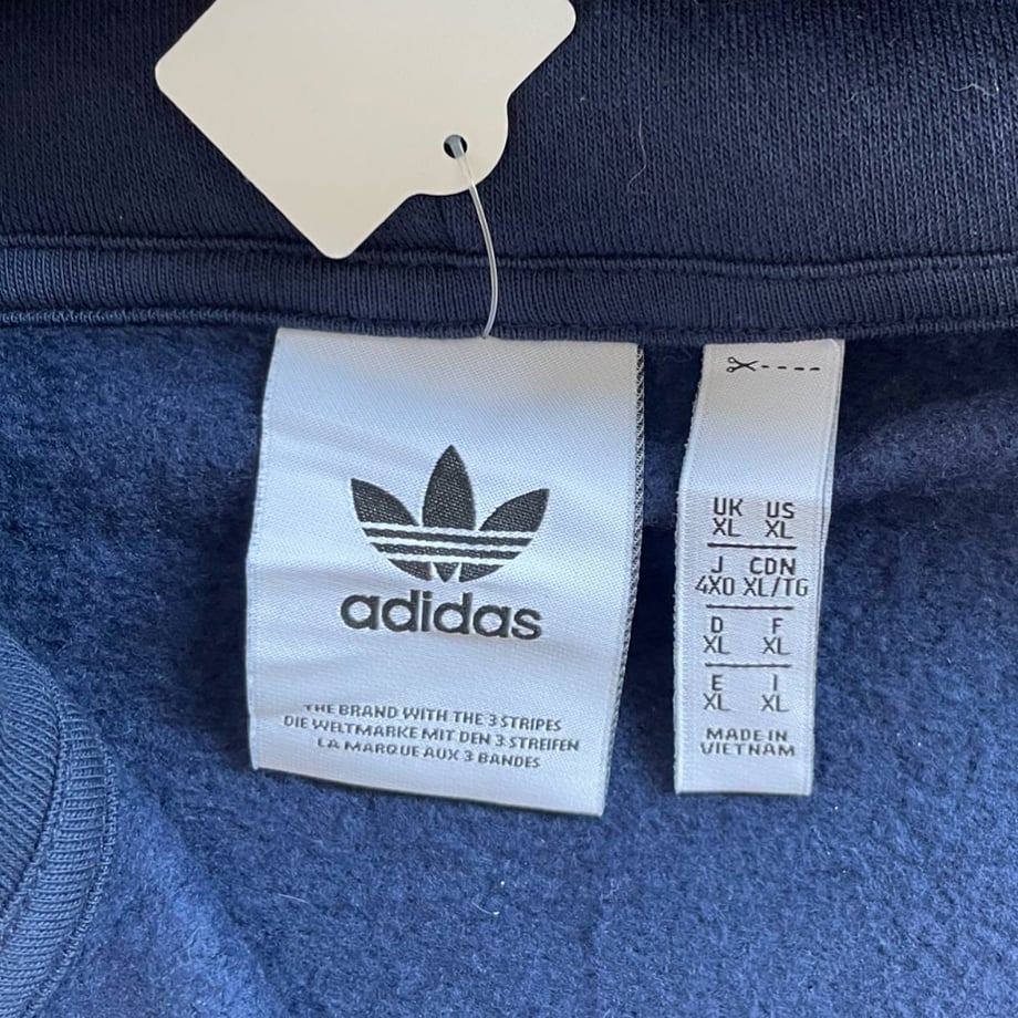 6354b3adabc35c0e9d48755b