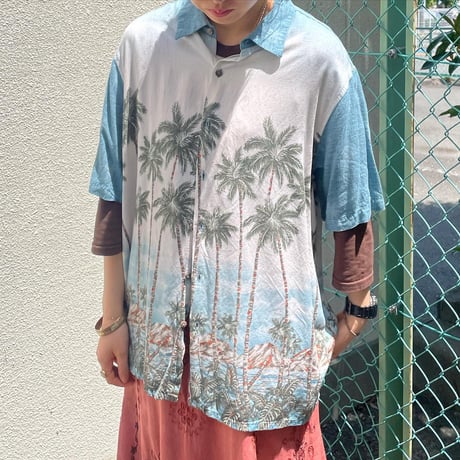 レーヨンアロハシャツ
