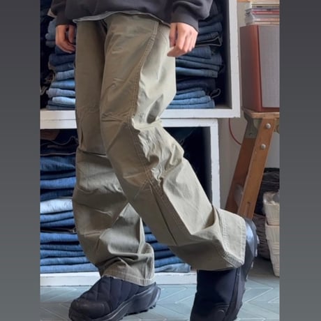 KÜHL  軽量アウトドアパンツ