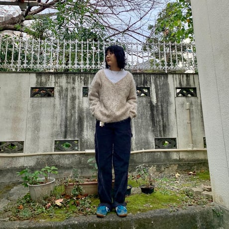 Ｖネックシャギーニット