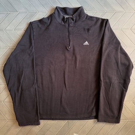 adidas ハーフジップスウェット
