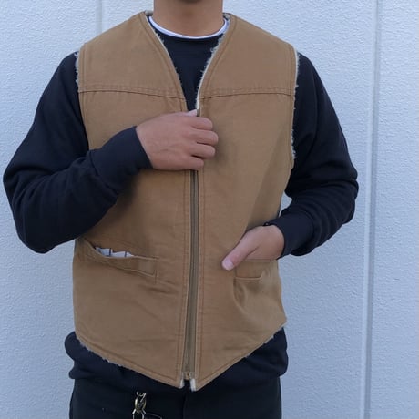 USA製Carhartt ボアベスト