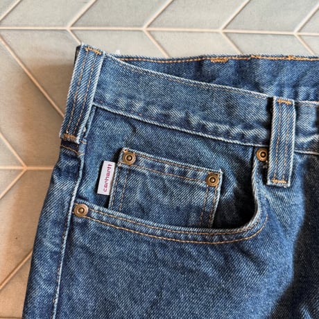 carhartt テーパードデニム（W32 L30)