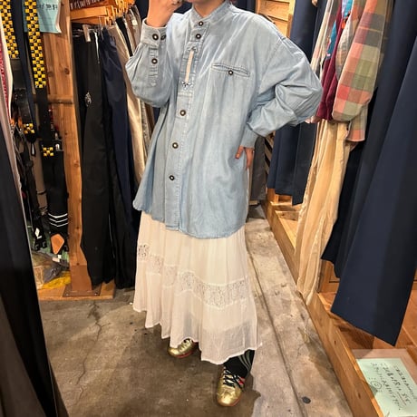 バンドカラーデニムチロリアンシャツ