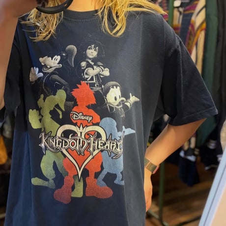 キングダム ハーツ × Disney プリントTシャツ
