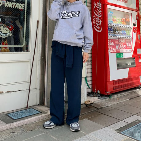 TEMPLEカレッジパーカー