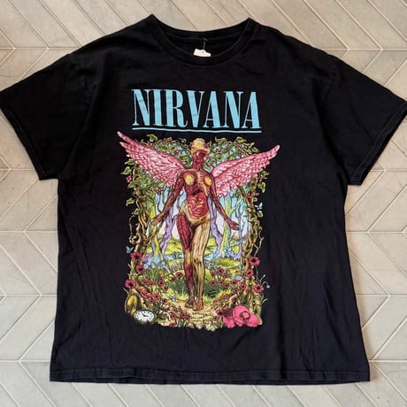 NIRVANA イン・ユーテロ デザインTシャツ