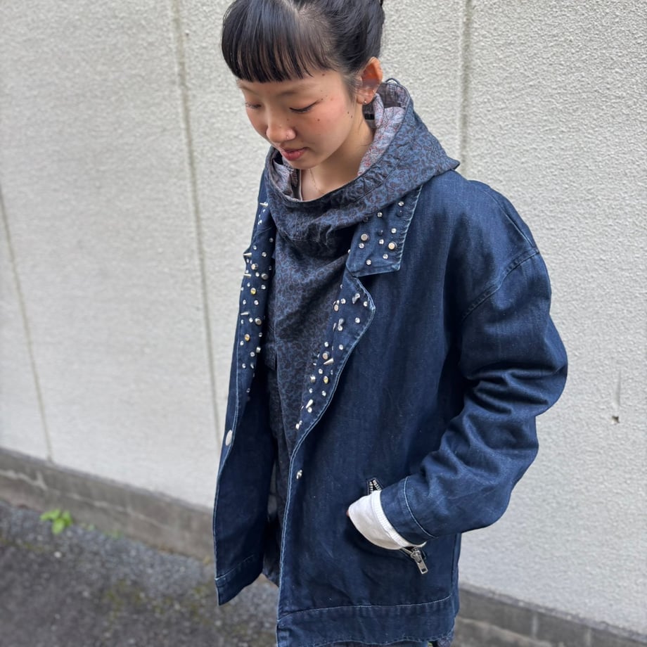 697d9188b7a32b9258f22e18