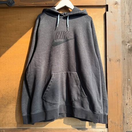 NIKE ロゴパーカー