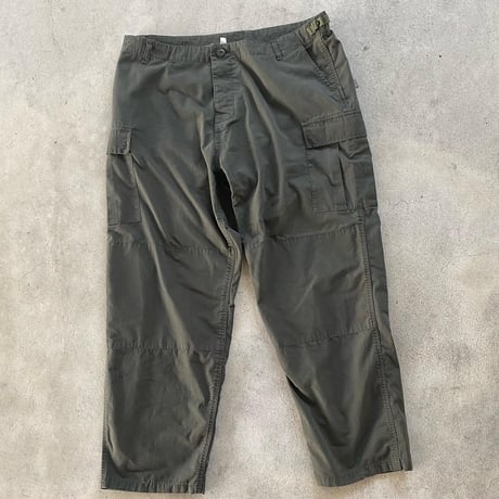 ミリタリーカーゴパンツ