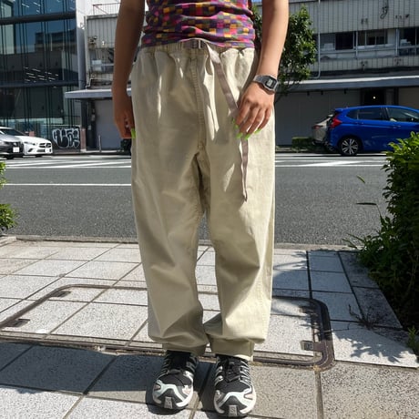 GRAMICCI テーパードパンツ
