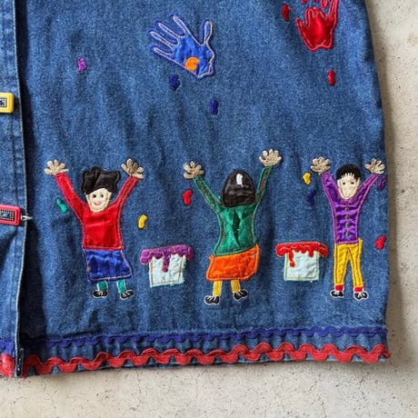アート刺繍デニムジャケット
