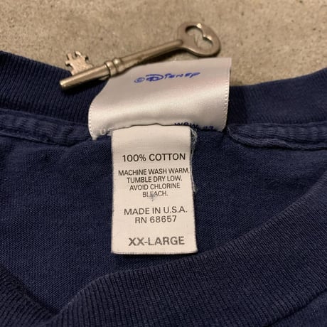 USA製ミッキーカレッジ風ワッペンTシャツ