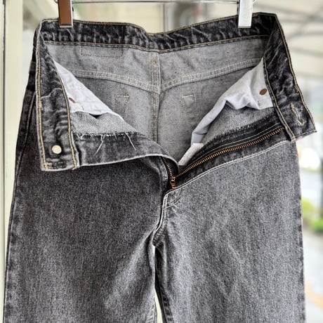 CANADA製 Levi's W30×L32 先染めブラック