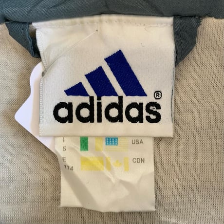 adidasポリエステルジャケット