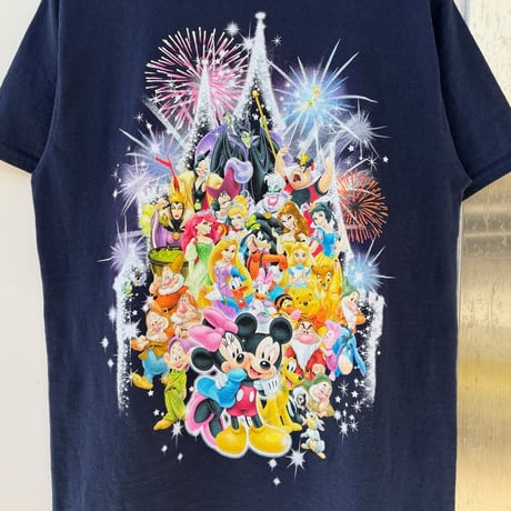 ディズニーキャラクター集合Tシャツ