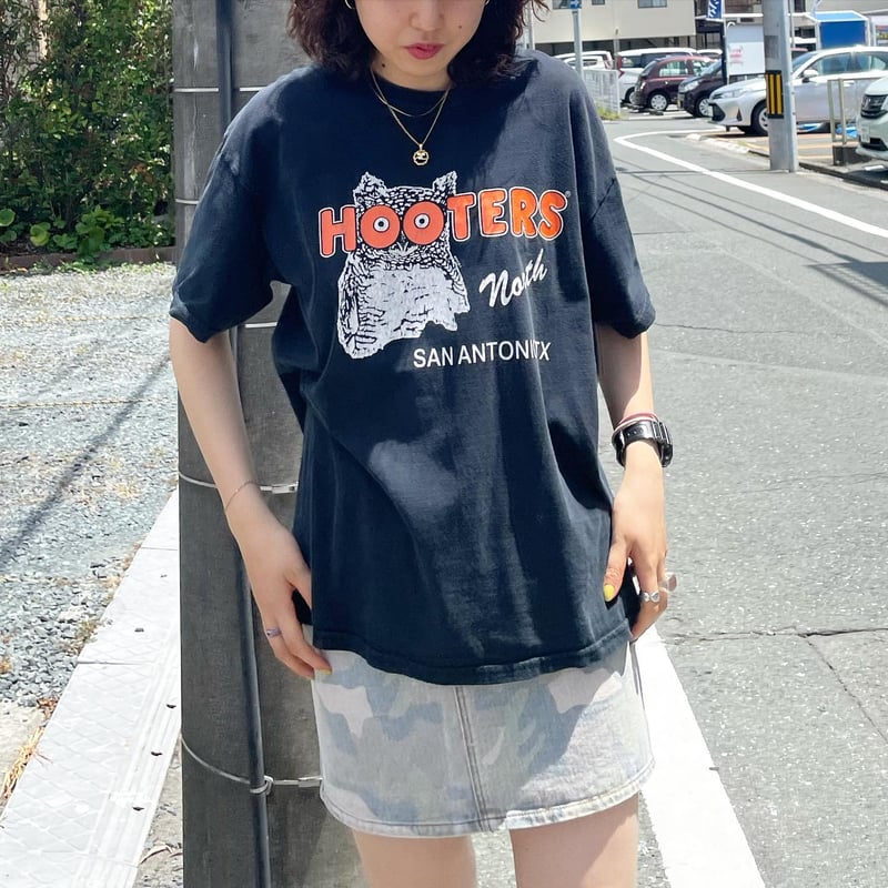 HOOTERS両面Tシャツ | CUSTOM FEVER