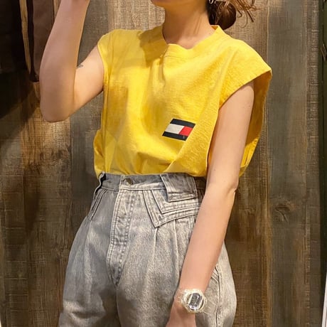 USA製 TOMMY HILFIGERノースリーブTシャツ