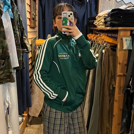 adidas トラックジャケット