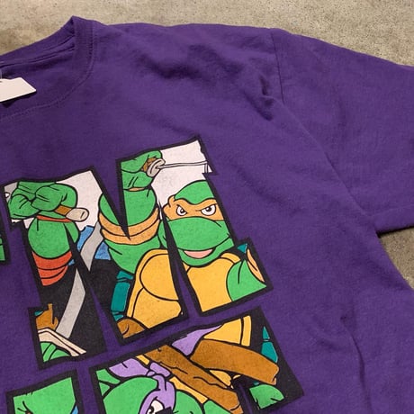 ティーンエイジ・ミュータント・ニンジャ・タートルズTシャツ