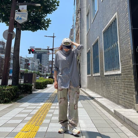 デザートカモ柄迷彩カーゴパンツ