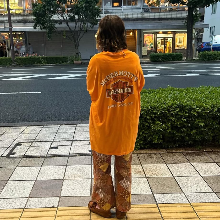 684a812a6dd9a920f37cb1fb