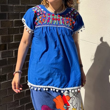 メキシコ刺繍ブラウス