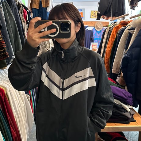 NIKE トラックジャケット
