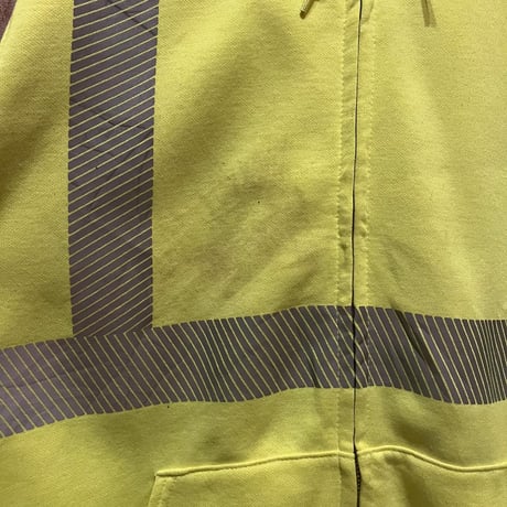 Carhartt リフレクター付きジップパーカー