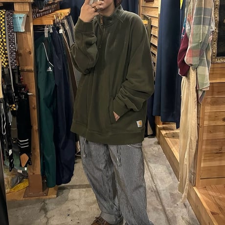 Carhartt ハーフジップスウェット
