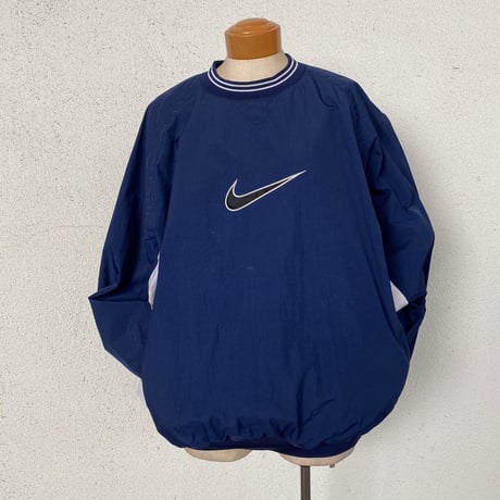 NIKE裏地付きナイロンプルオーバー