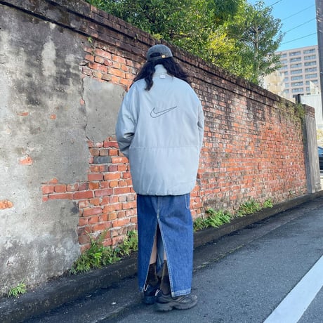 NIKE リバーシブルダウン