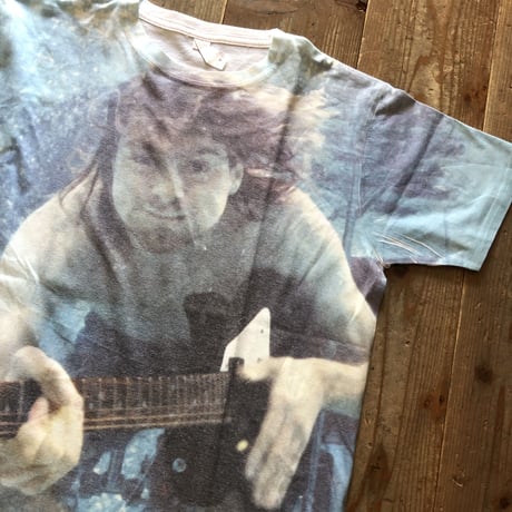 Kurt Cobain Tシャツ