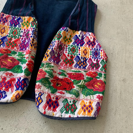 ハンドメイド刺繍ベスト