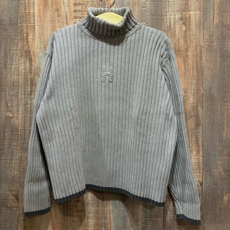 TOMMYリブ編みタートルネックニット