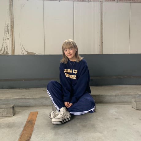 adidasナイロンパンツ