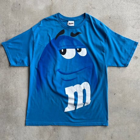 M&M’s ブルーグラフィックTシャツ