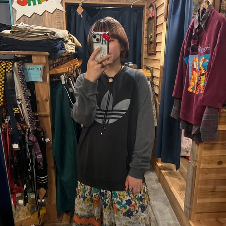 adidas ラグランスウェット