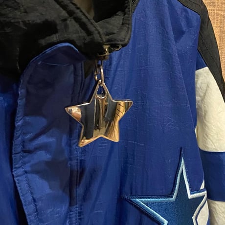 NFL ダラス・カウボーイズ 中綿ナイロンジャケット