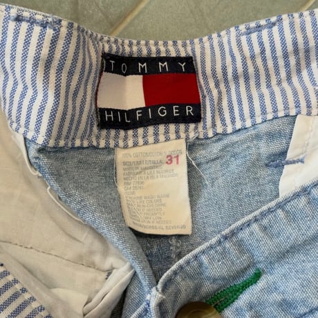 TOMMY HILFIGER  デニム調ショーツ（31）