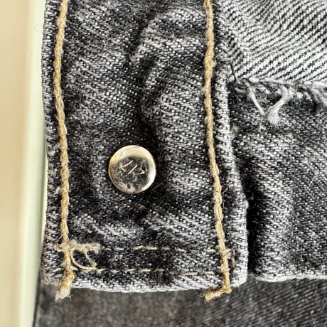 CANADA製 Levi's W30×L32 先染めブラック