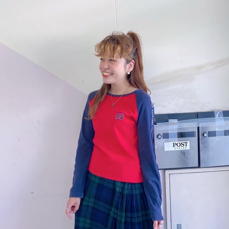 カナダ製TOMMY JEANSラグランロンT