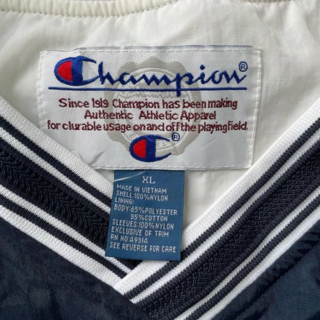 champion ナイロンプルオーバージャケット