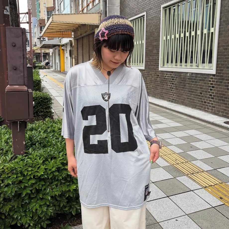 683d332fe2953530ce9a17a5